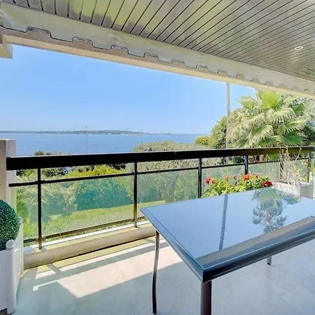 Apartment Azur