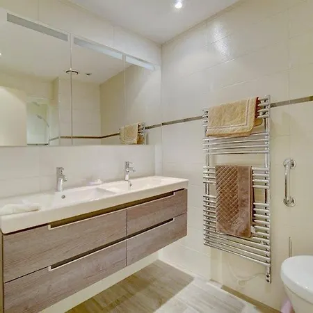 Apartment Azur